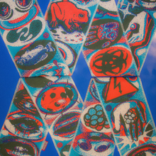 Load image into Gallery viewer, &#39;Woven Omen&#39; Scarf
